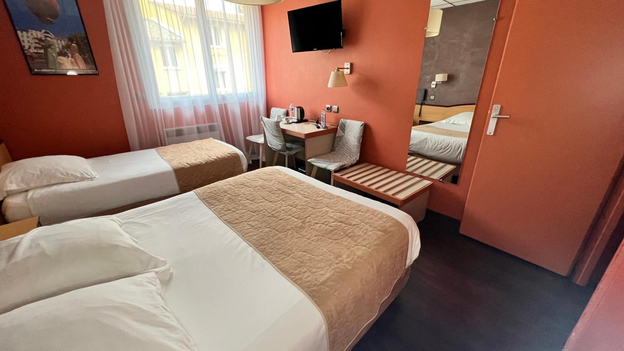 Logis Hotel Restaurant Azalees Tournon-sur-Rhone Zewnętrze zdjęcie