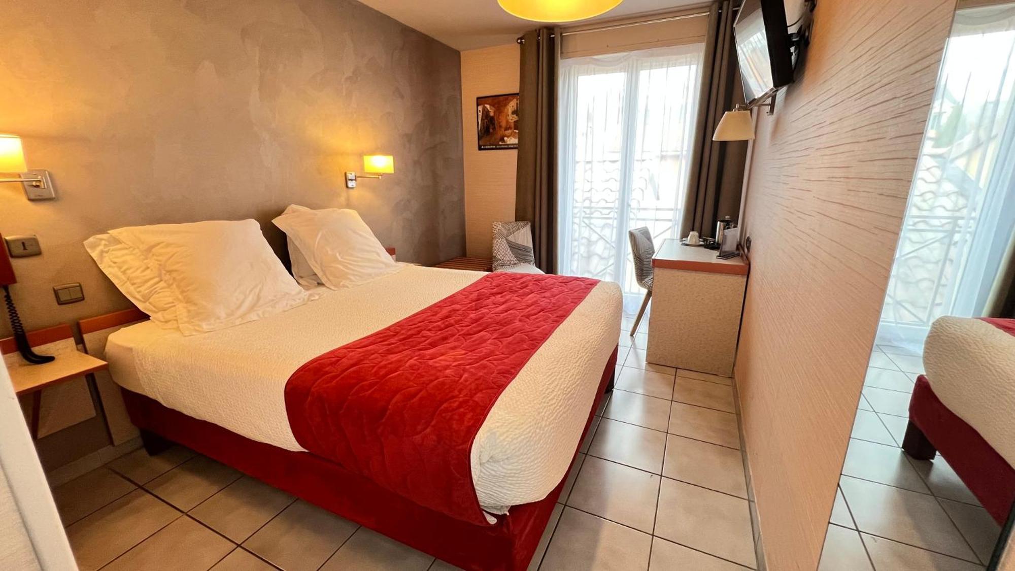 Logis Hotel Restaurant Azalees Tournon-sur-Rhone Zewnętrze zdjęcie