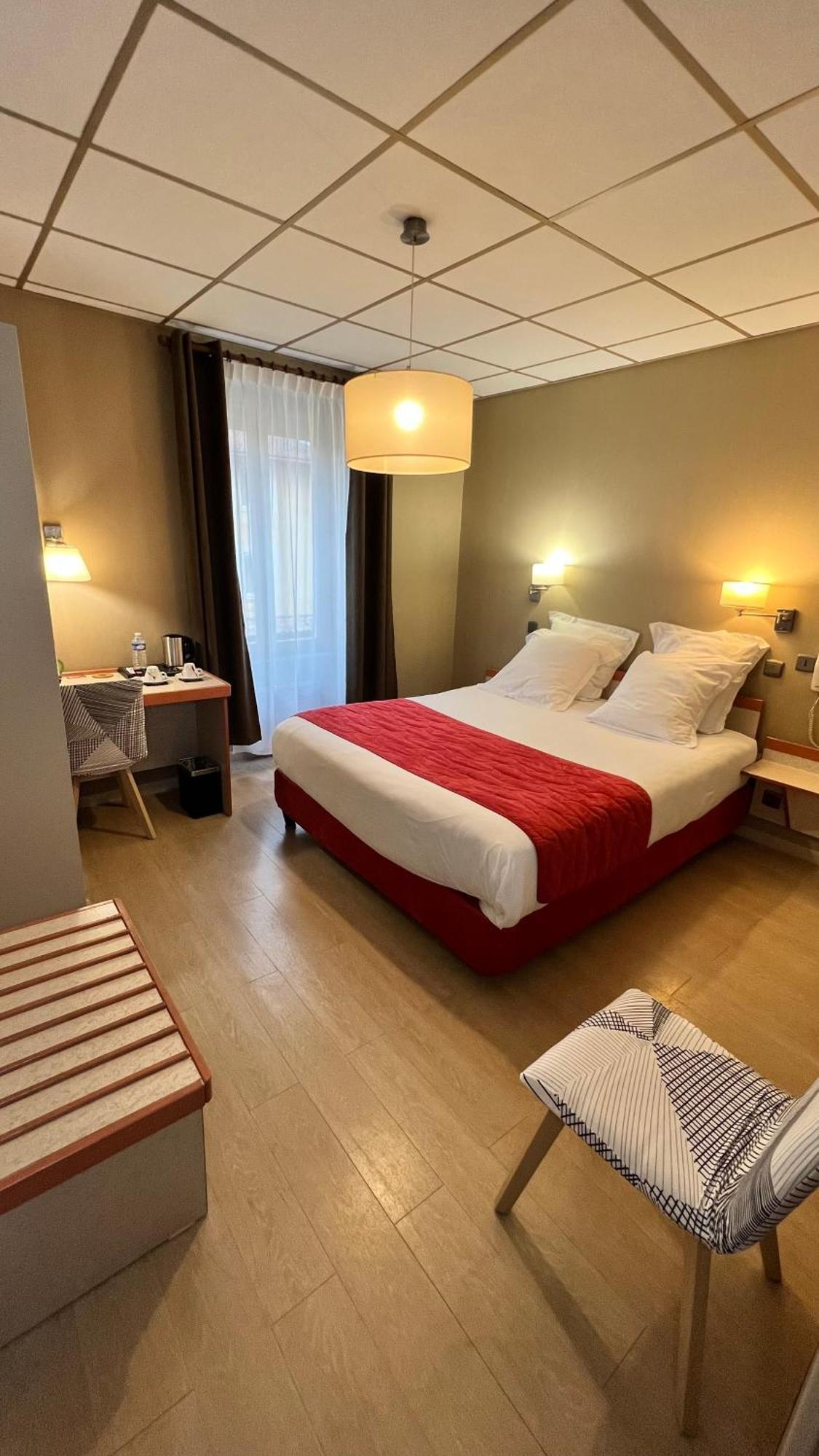 Logis Hotel Restaurant Azalees Tournon-sur-Rhone Zewnętrze zdjęcie
