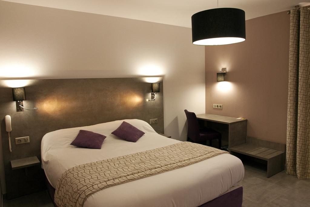 Logis Hotel Restaurant Azalees Tournon-sur-Rhone Zewnętrze zdjęcie